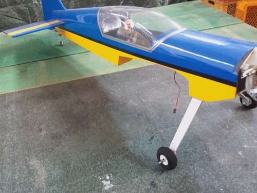 Modellflugzeug giles g 202 - "giles, g-202